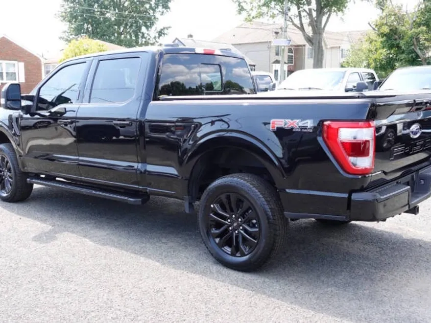 2023 Ford F-150 Lariat photo 1