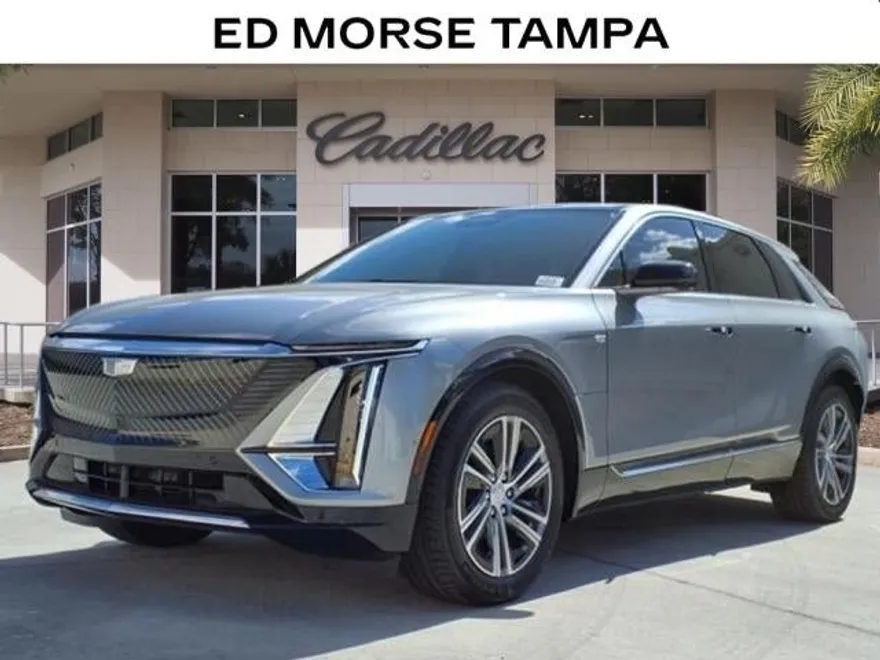 2025 Cadillac Lyriq Luxury photo 1