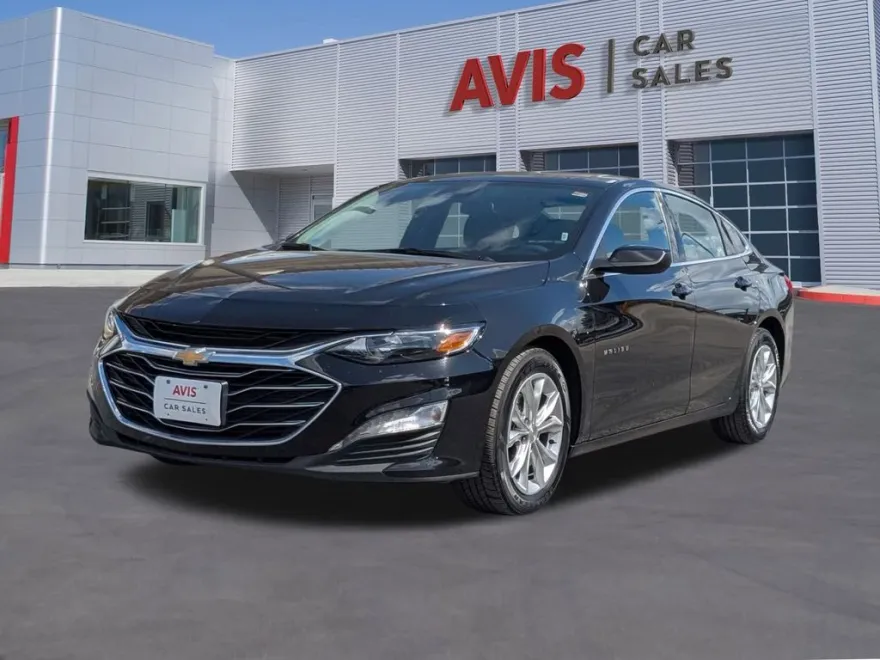 2024 Chevrolet Malibu 1LT photo 1
