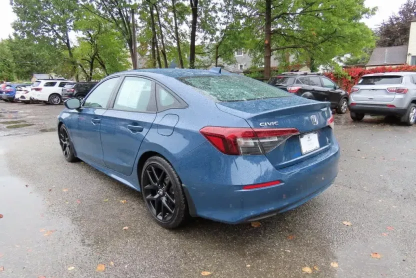 2025 Honda Civic Sport photo 1