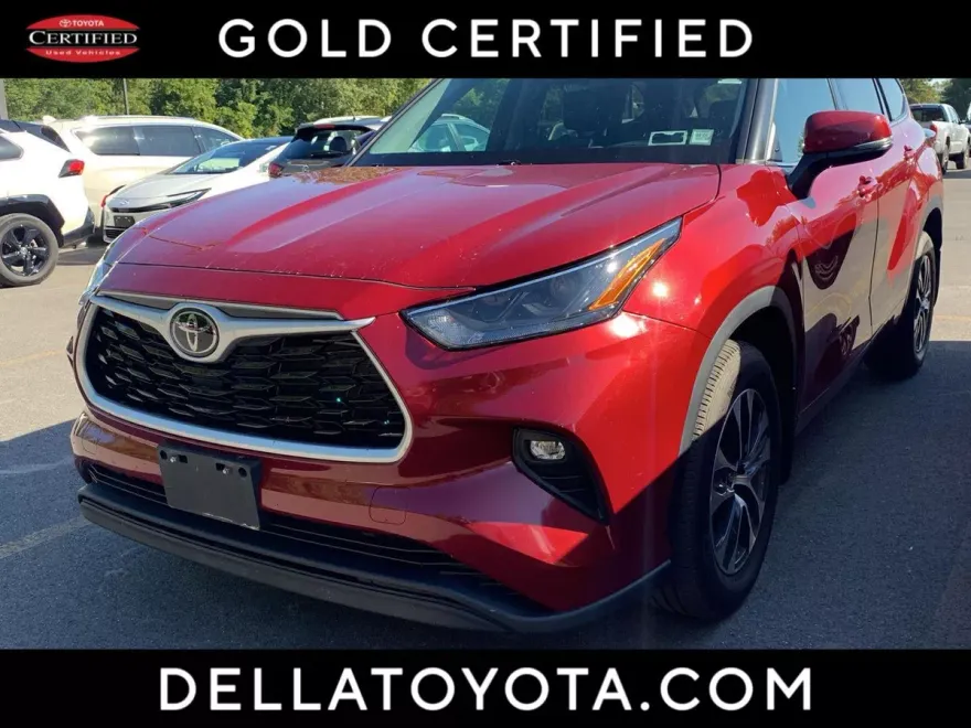 2022 Toyota Highlander XLE photo 1