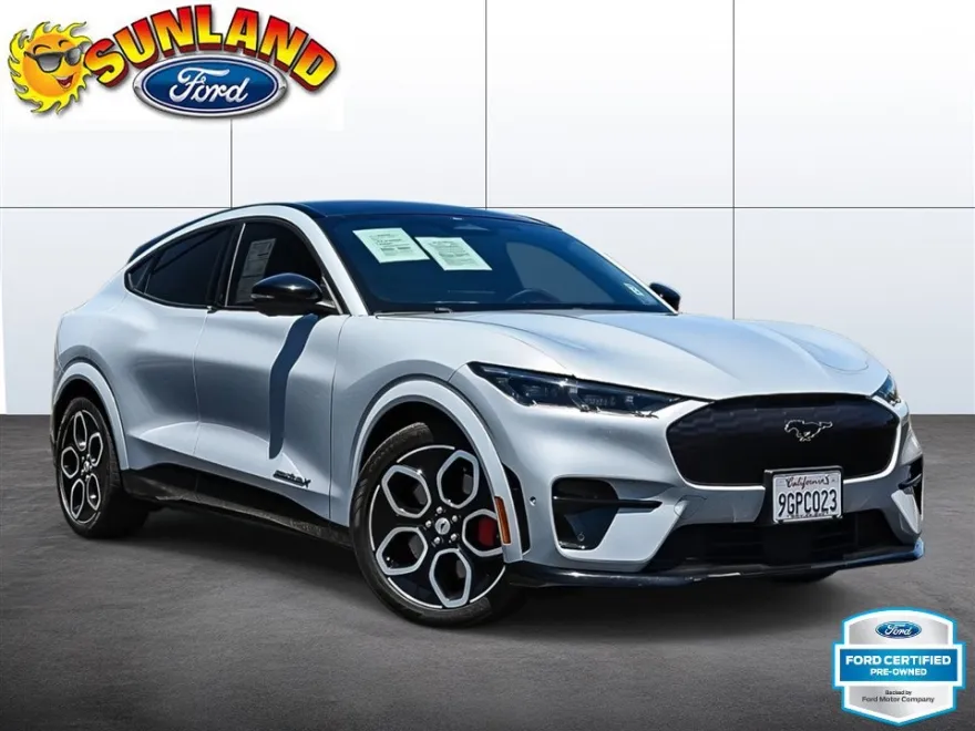 2023 Ford Mustang Mach-E GT photo 1