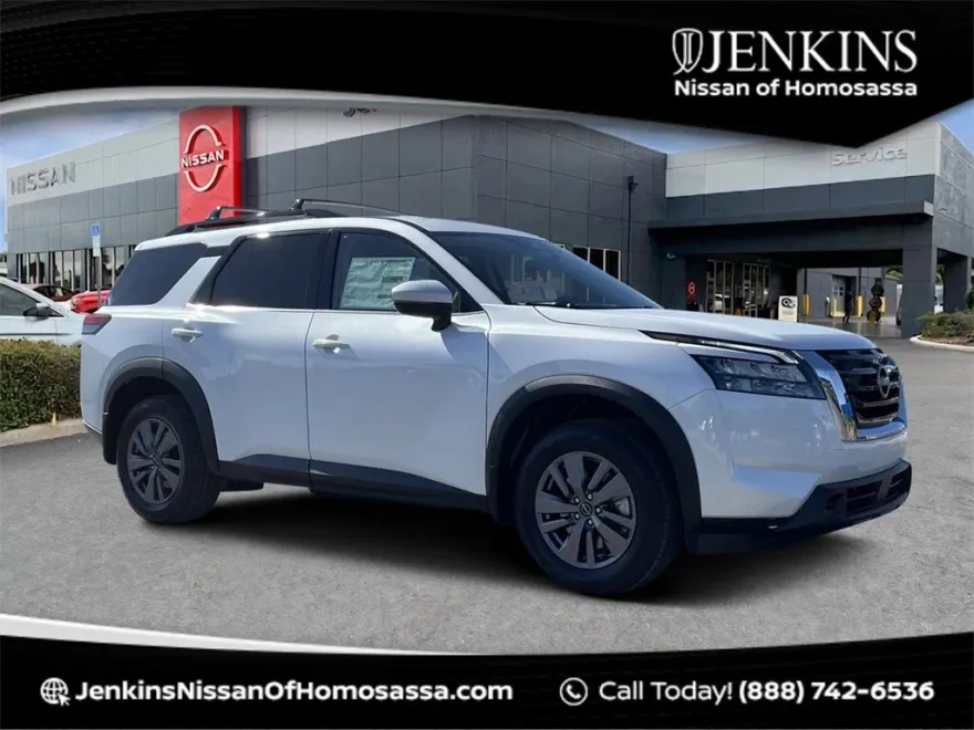 2025 Nissan Pathfinder SV photo 1