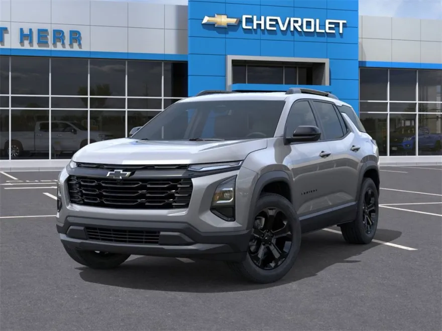 2026 Chevrolet Equinox LT photo 1