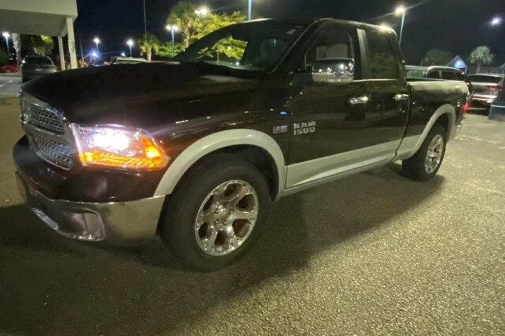 2013 Ram 1500 Laramie photo 1