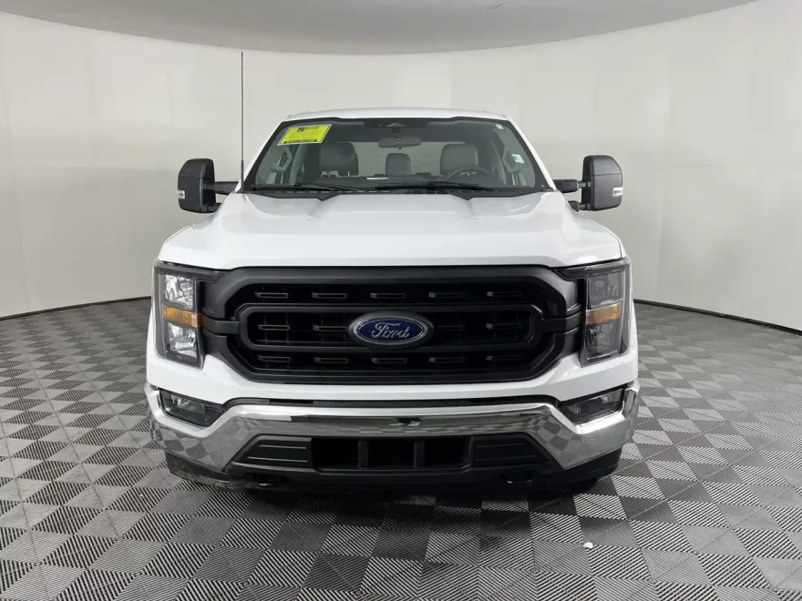 2023 Ford F-150 XL photo 2