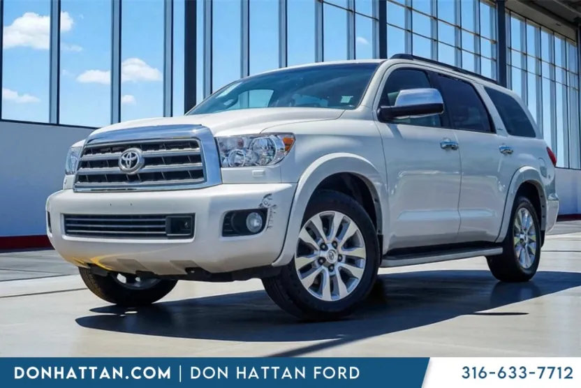 2015 Toyota Sequoia Platinum photo 1