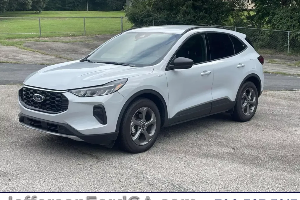 2025 Ford Escape ST-Line photo 1