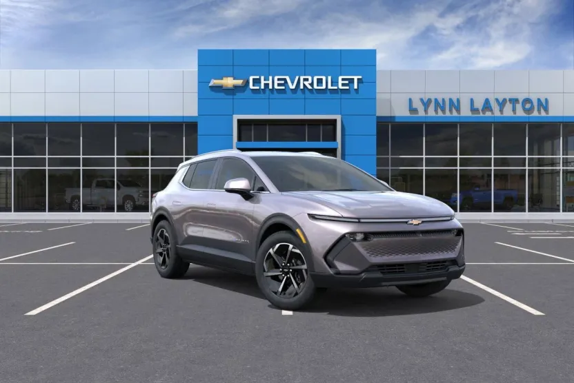 2026 Chevrolet Equinox EV 1LT photo 1