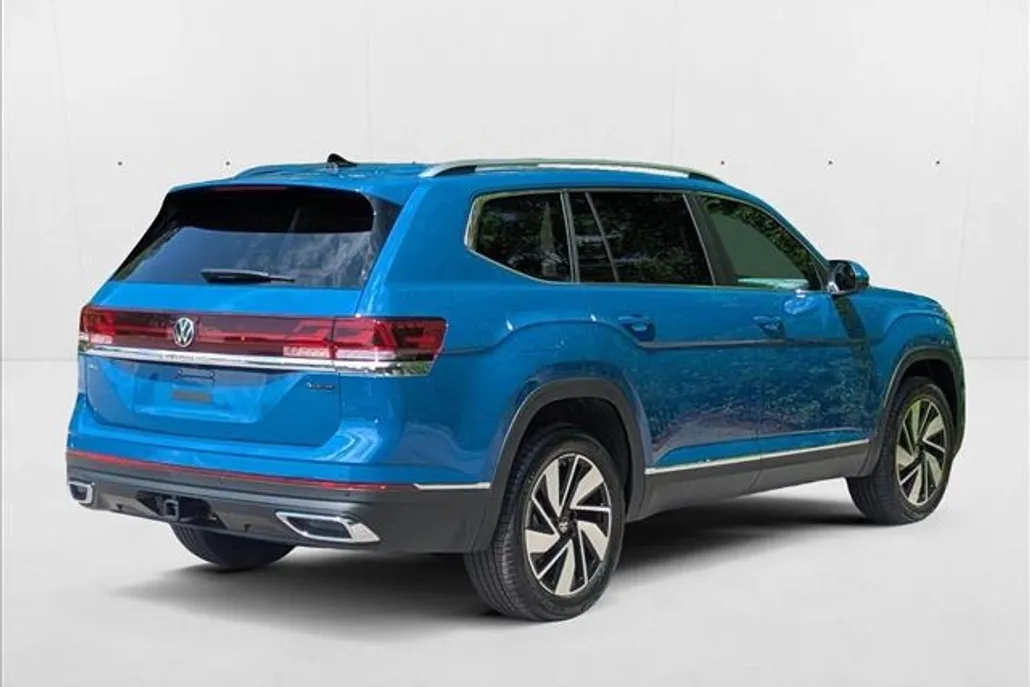 2025 Volkswagen Atlas SEL photo 1