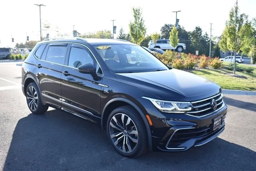 2022 Volkswagen Tiguan SEL Premium R-Line photo 1