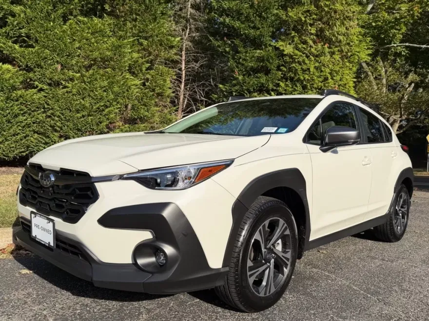 2024 Subaru Crosstrek Premium photo 1