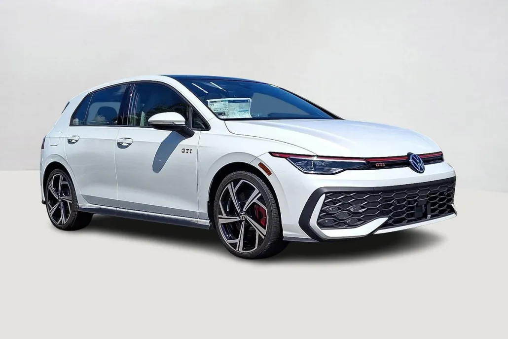 2025 Volkswagen Golf GTI SE photo 1