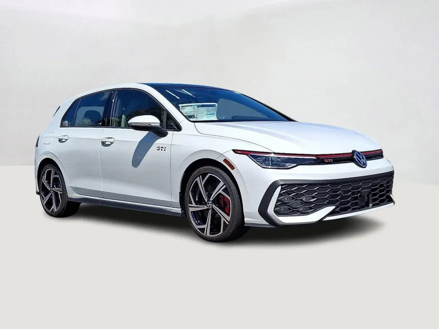 2025 Volkswagen Golf GTI SE photo 1