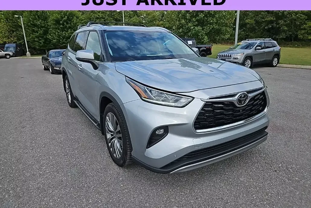 2021 Toyota Highlander Platinum photo 1
