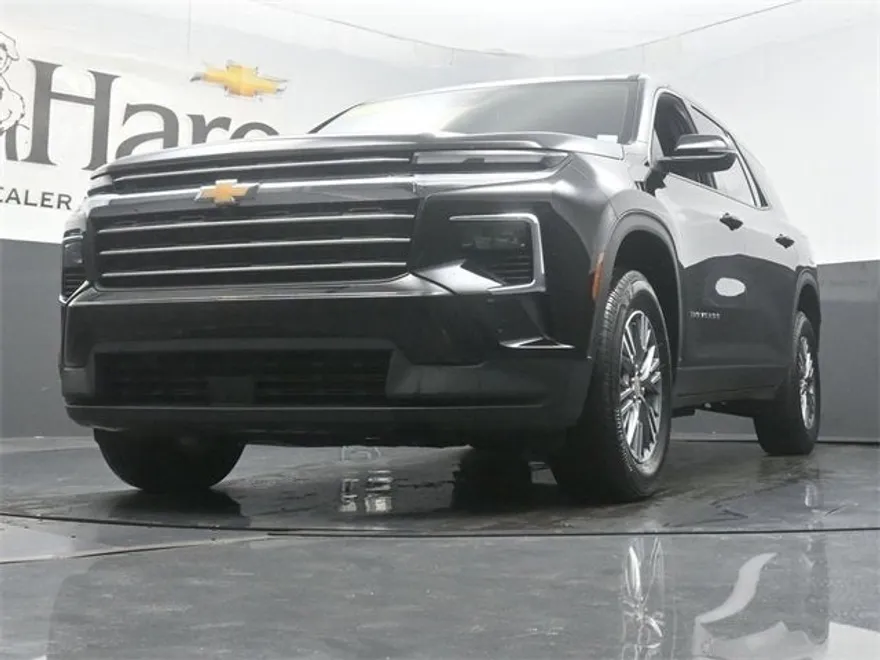 2025 Chevrolet Traverse photo 1