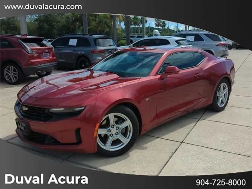 2023 Chevrolet Camaro 1LT photo 1