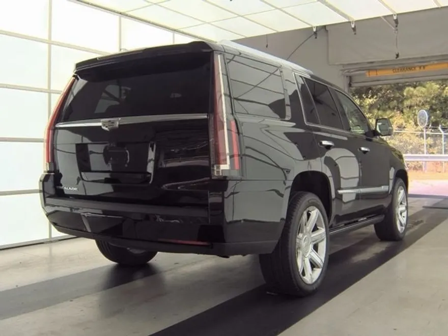 2018 Cadillac Escalade Premium Luxury photo 1