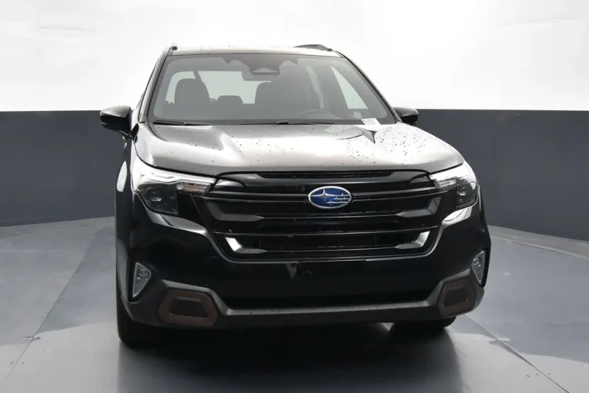2025 Subaru Forester Sport photo 1