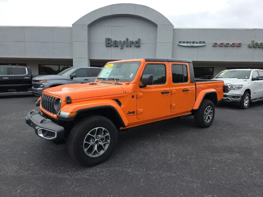 2025 Jeep Gladiator Sport S photo 1