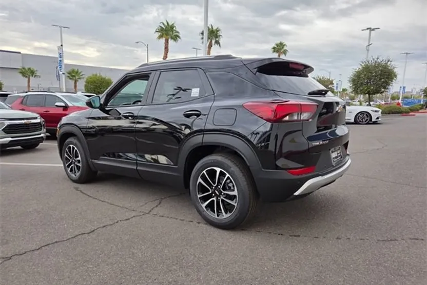 2026 Chevrolet Trailblazer LT photo 1