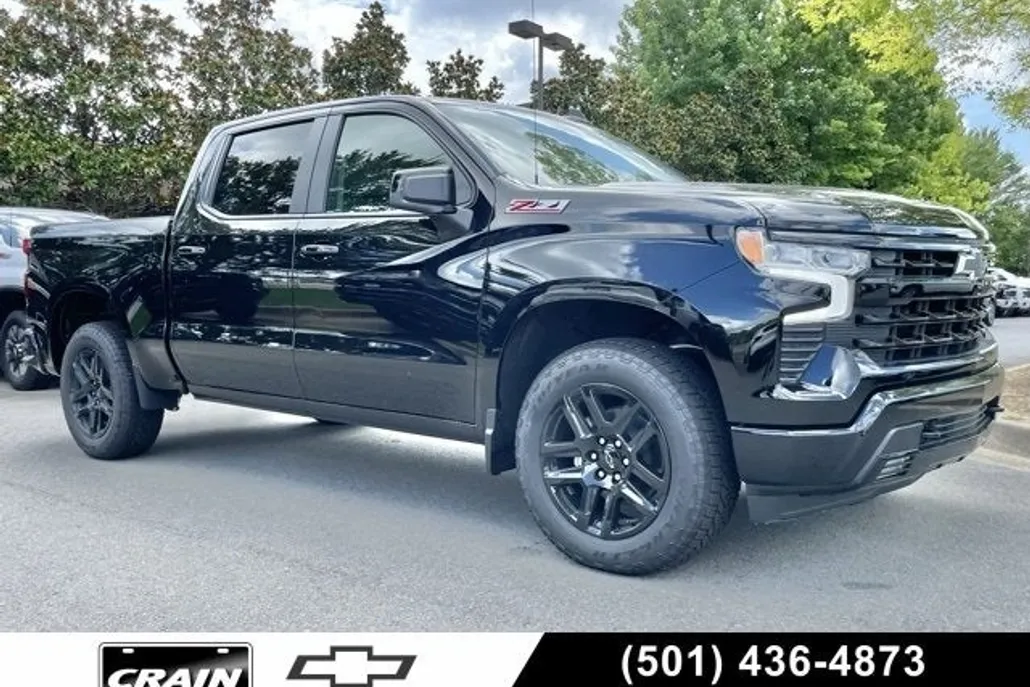 2025 Chevrolet Silverado 1500 RST photo 1