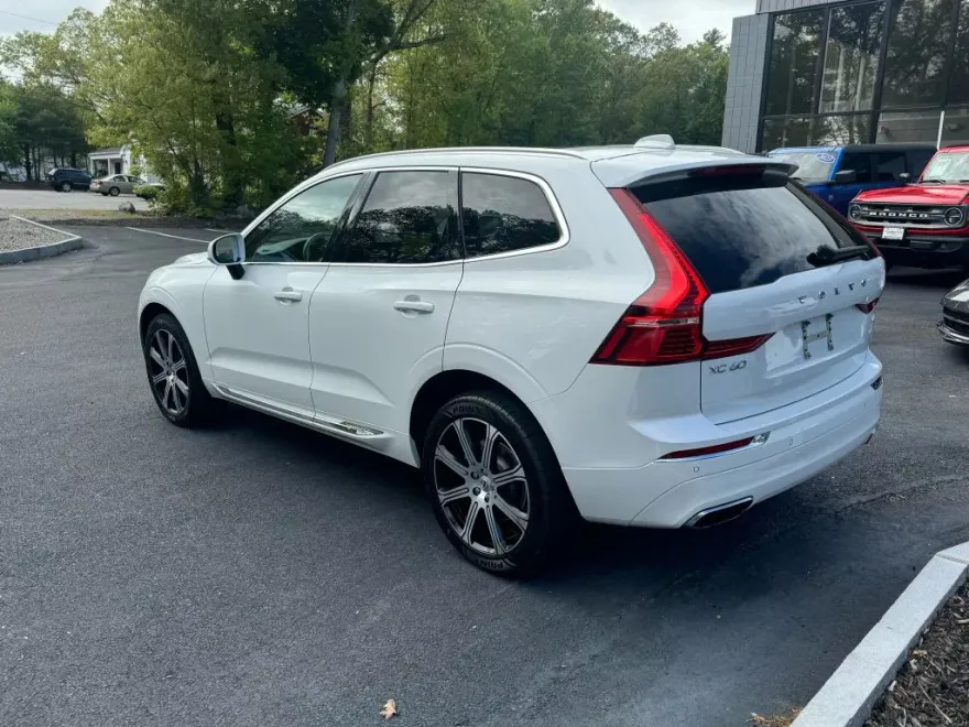 2020 Volvo XC60 T5 Inscription photo 1