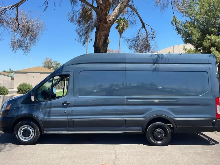 2019 Ford Transit Van photo 1