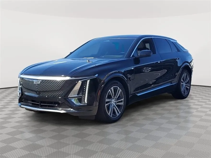 2024 Cadillac Lyriq Luxury photo 1