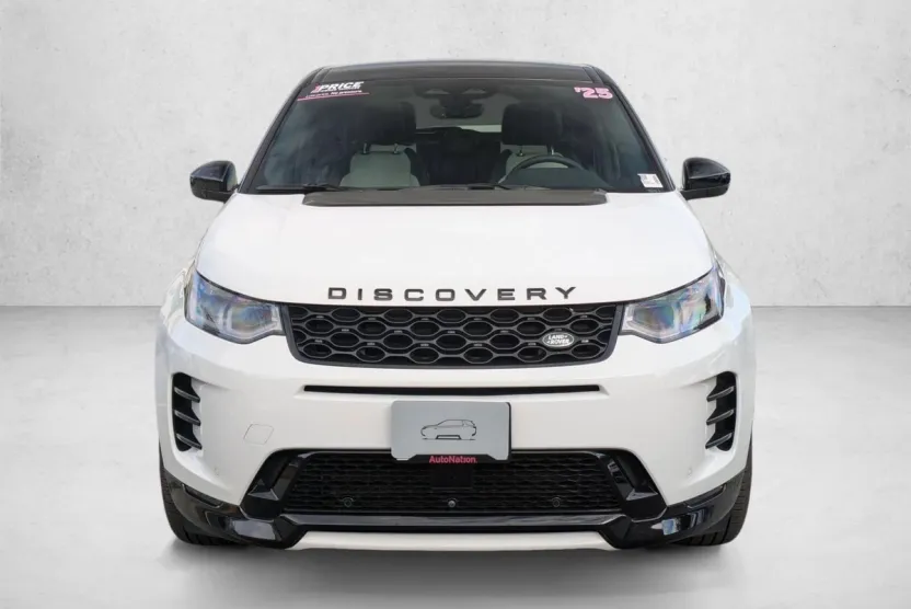 2025 Land Rover Discovery Sport Dynamic SE photo 1
