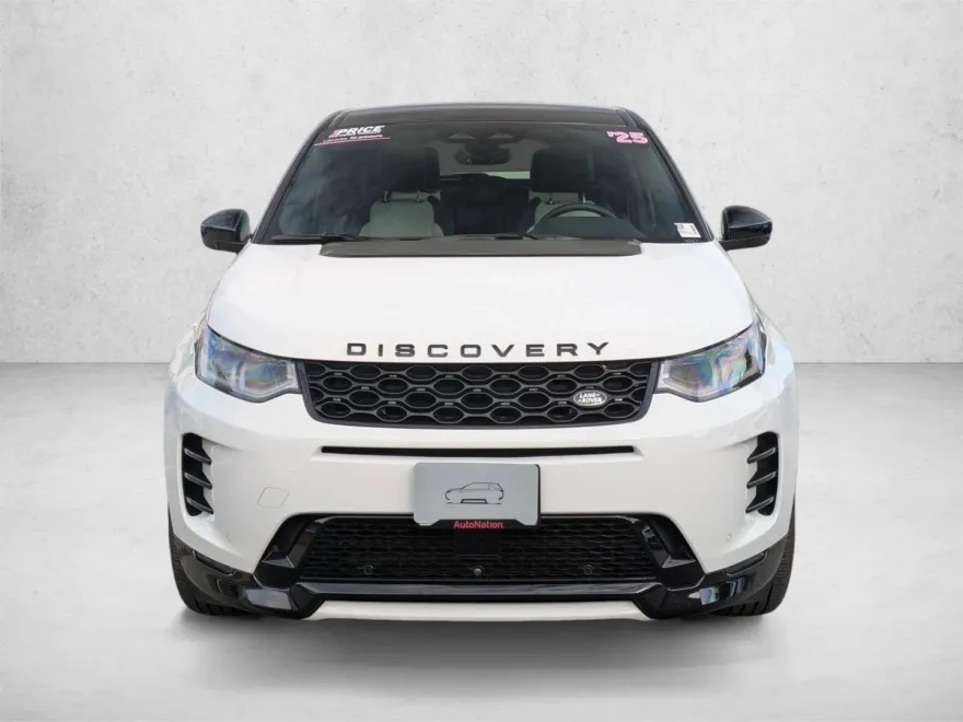 2025 Land Rover Discovery Sport Dynamic SE photo 1