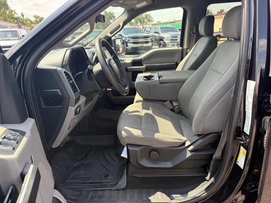 2020 Ford F-150 XLT photo 1