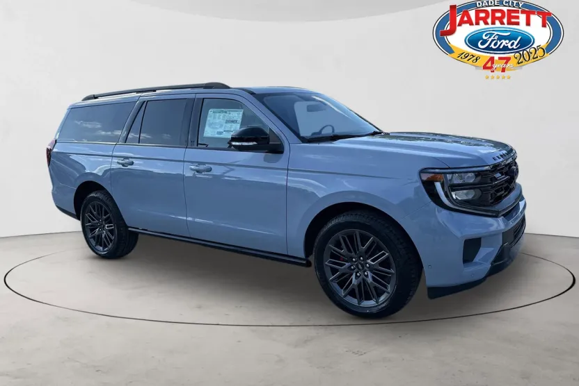 2025 Ford Expedition MAX Platinum photo 1