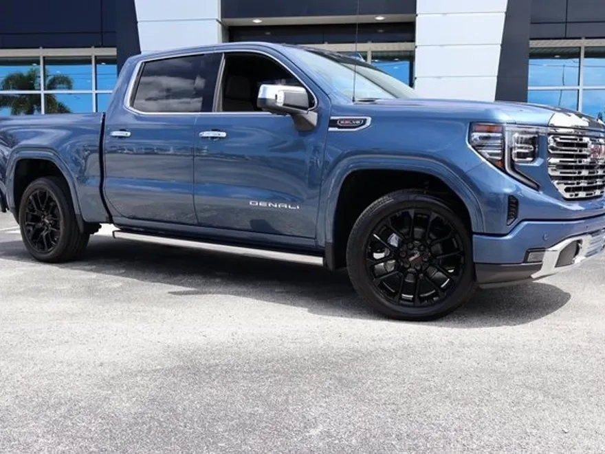 2026 Gmc Sierra 1500 Denali photo 1