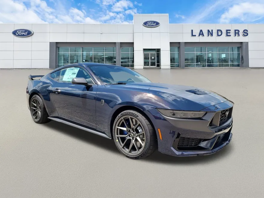 2025 Ford Mustang Dark Horse Deluxe photo 1