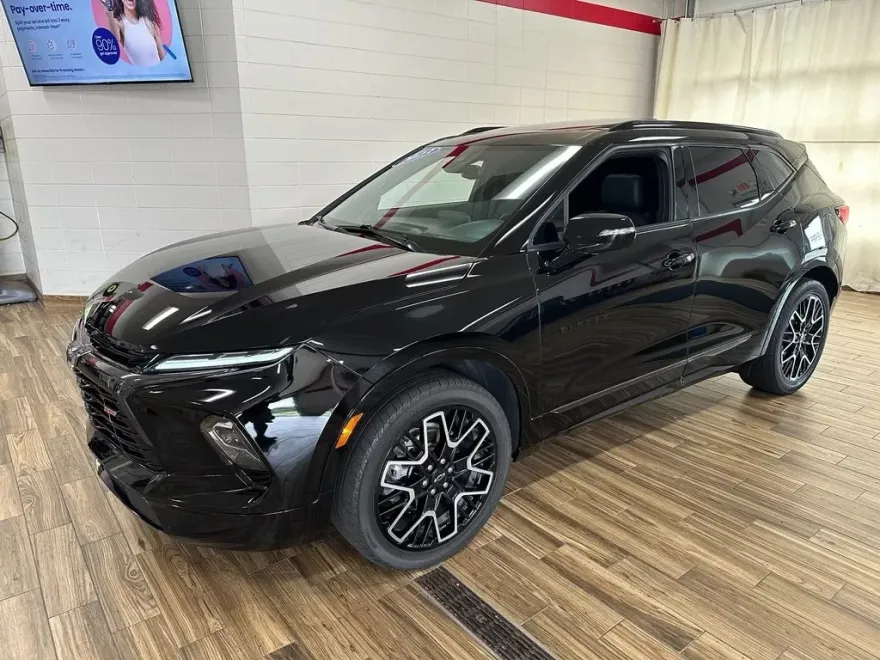 2023 Chevrolet Blazer RS photo 1