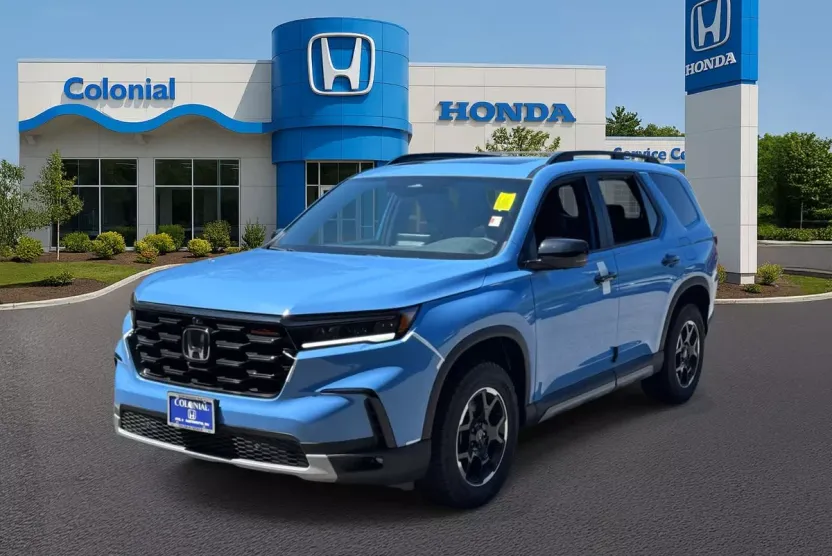 2025 Honda Pilot TrailSport photo 1