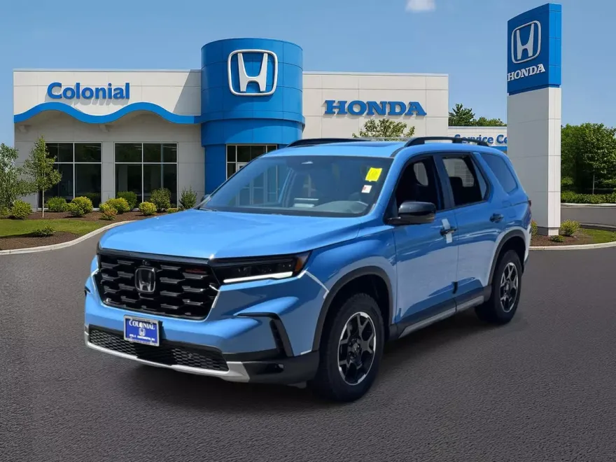 2025 Honda Pilot TrailSport photo 1