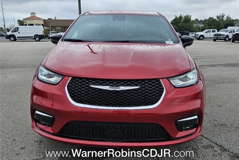 2026 Chrysler Pacifica photo 1