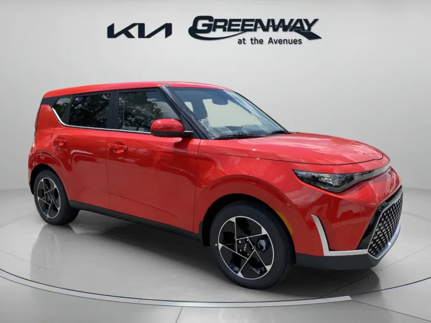 2025 Kia Soul EX photo 1