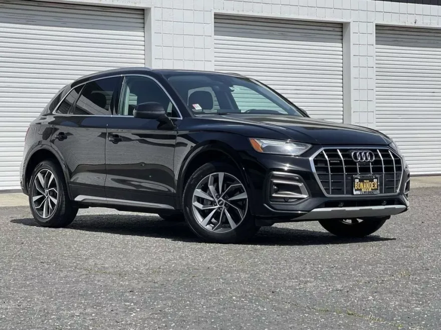2021 Audi Q5 Premium Plus photo 1