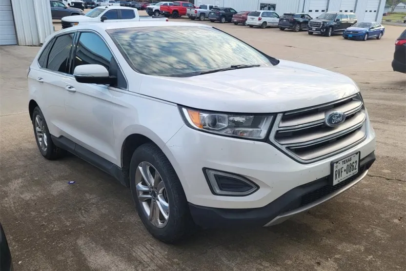 2015 Ford Edge SEL photo 1