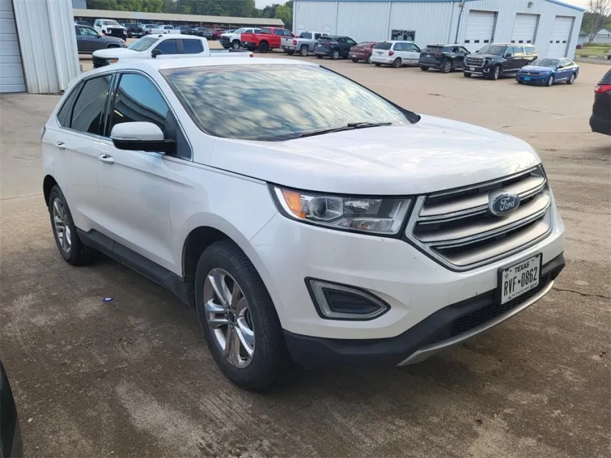 2015 Ford Edge SEL photo 1
