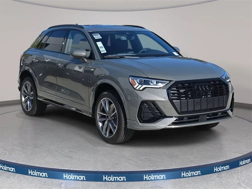 2025 Audi Q3 45 TFSI S line Premium photo 1