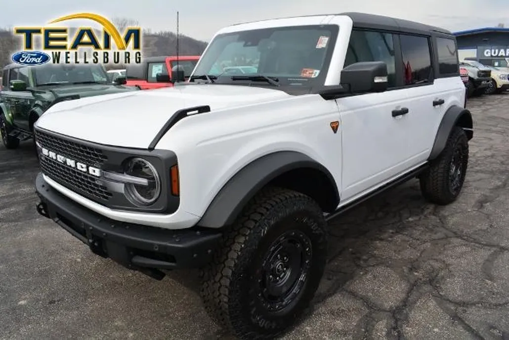 2025 Ford Bronco Badlands photo 1