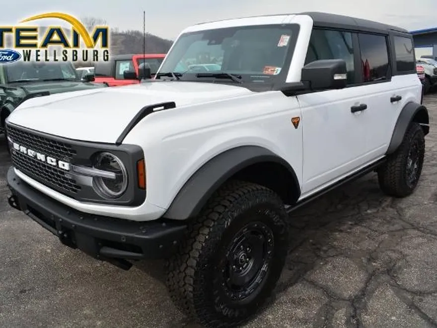 2025 Ford Bronco Badlands photo 1