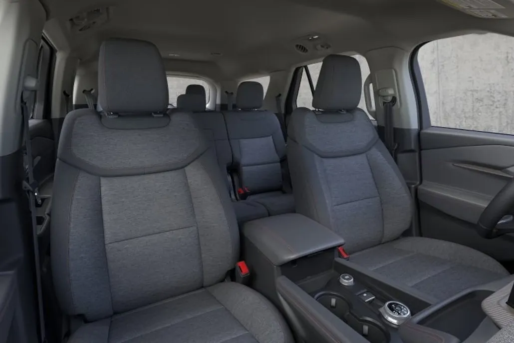 2025 Ford Explorer photo 1