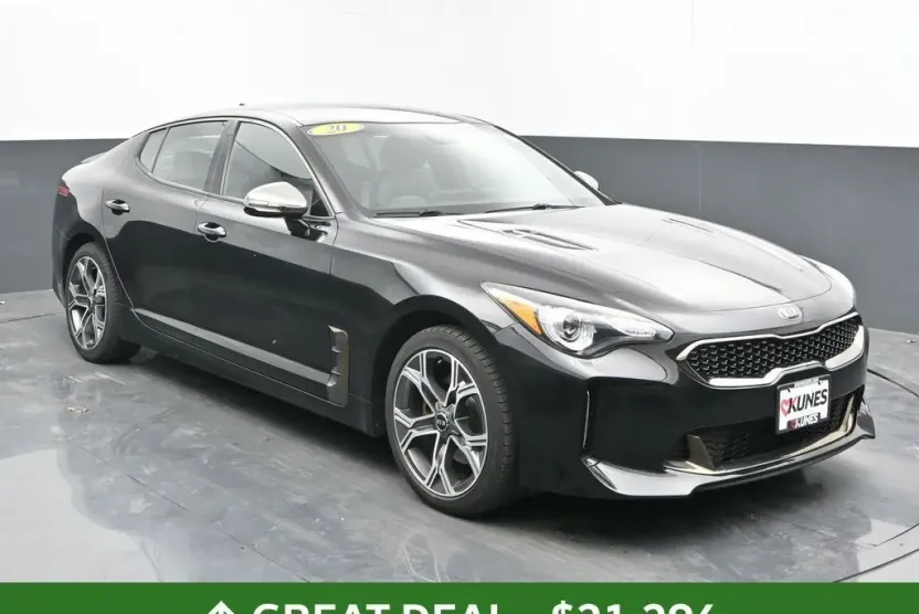 2020 Kia Stinger GT-Line photo 1