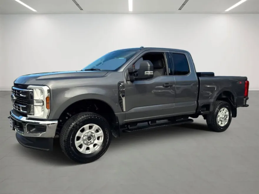2024 Ford F-250 XLT photo 1