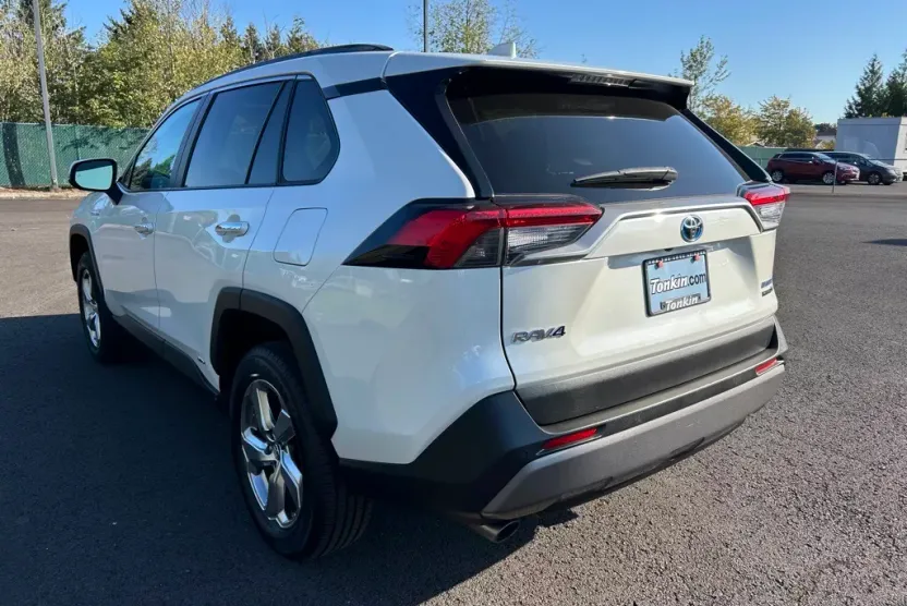 2019 Toyota RAV4 Hybrid Limited photo 1